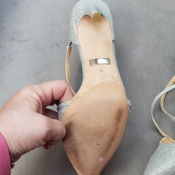 Badgley Mischka Silver sparkle Pump Size 8 - Picture 6 of 8